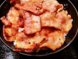 ケンミンショー北海道「豚丼」作り方のおさらいと付け合わせに合う料理